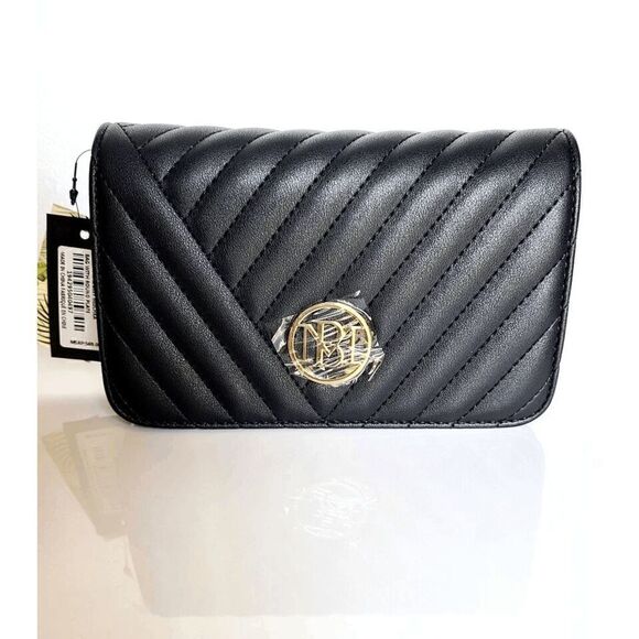 NWT BADGLEY MISCHKA Small Camera Crossbody Bag Black With Circle Logo MSRP$69 - Picture 11 of 15